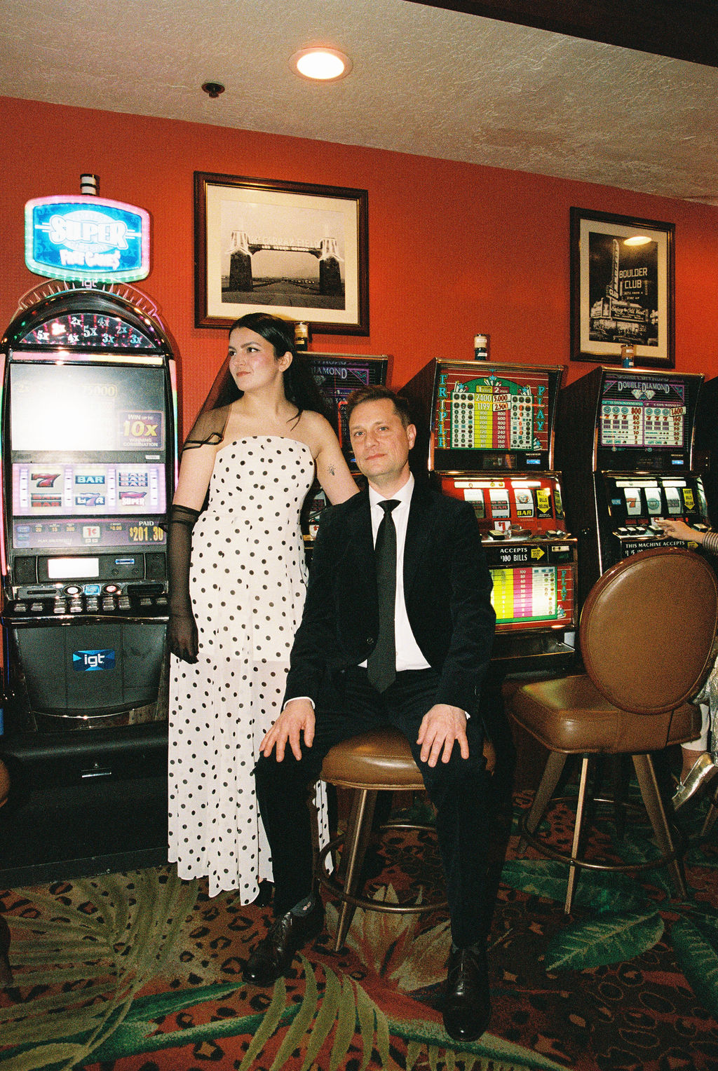 Bride and groom at Las Vegas wedding photos before the ceremony day